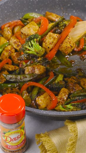 43K views · 95 reactions | One pan, one delicious meal in minutes 菱 Did we mention it’s low-sodium? Try out this easy stir-fry recipe! | Mrs. Dash | Facebook