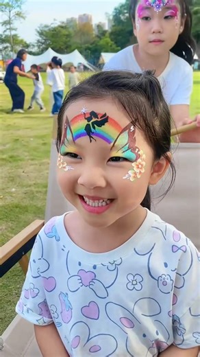 Idées de peinture faciles pour débutants | Tutoriel de maquillage artistique🎨😍#shorts