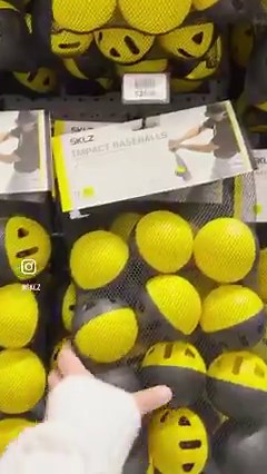 “Hey Siri, get directions to the closest @dickssportinggoods” 🏃‍♀️⚾️⁠⁠Swing Trainers, tees, nets, pitching machines, and training balls? Snag the gear you need to make it to the top of the roster this season. It’s as easy as a trip to your local @dickssportinggoods 🙌 | SKLZ