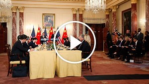 Kerry Talks to China’s Foreign Minister