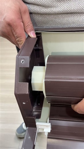 Manual lever windproof roller blinds, thick aluminum sheet, thermal insulation and soundproofing