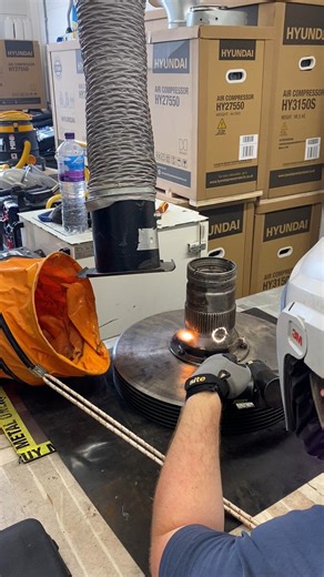 Tight extraction setup for a very special job. Almost a century of build-up on the brake discs of the Sunbeam 1000hp, the first car to break 200mph. Laser cleaning made it possible to remove contaminants safely and precisely, without damaging the original surface. 📍 On-site conservation, controlled environment, zero abrasive media. 🔗 www.lasercleaning.co.uk #LaserCleaning #SurfacePreparation #HeritageEngineering #Conservation #EngineeringHistory #LaserTec | LaserTec Laser Cleaning
