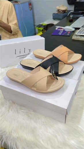 ပေါ့ပေါ့လေးဖြစ်တဲ့အိအိစက်စက်ဖိနပ်များ