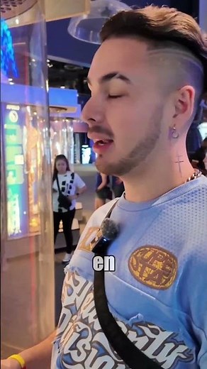 ASÍ NOS RECIBE EL CENTRO ESPACIAL DE LA NASA AQUÍ EN HOUSTON