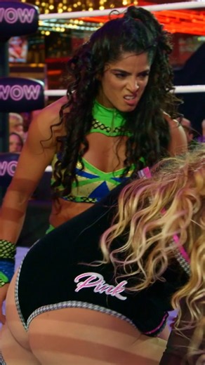 THROWING HANDS 😮 Penelope Pink & Gabriella Cruz FIGHT | WOW - Women Of Wrestling Episode 422 #shorts