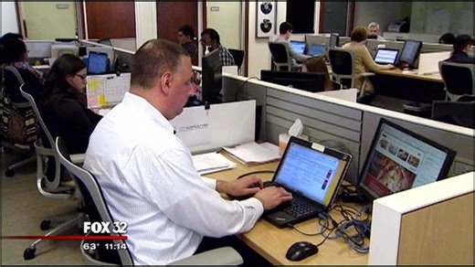 Chicago's Challenger Hotline offers expert job help — what to know