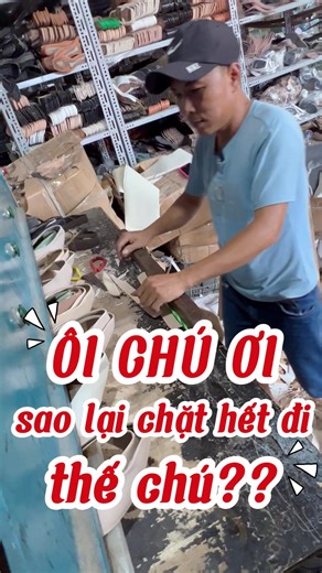 Tiếc lắm các c yêu ạ. Mà ngày nào cũng làm riết thành quen rồi. Cùng theo chân e đi 1 vòng xem công đoạn may xưởng Giày Bánh Bèo nhé. #muataitiktokshop #muataitiktok #dcgr #giaybanhbeo #giaydepxinh #fypシ