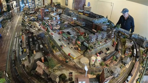 32nd Holiday Train Show transforms third floor of Connecticut River Museum