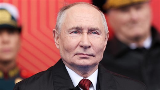 Vladimir Poutine, sa jeune compagne Alina Kabaeva a 43 ans : au fait, où vit la “reine sans couronne” de Russie ?