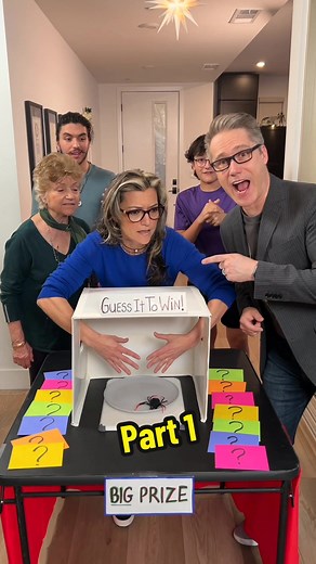 Guess the Item to Win Big 🤣 #canyoufeelit #mysteryitems #funnyfamilygame #whatsinthebox