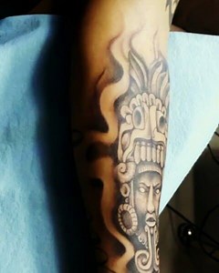 #quetzalcóatl #dios #azteca #serpienteemplumada #blackandgrey #tattoos #mexico🇲🇽 #r1tattoostudio #tintadelnoro #crew | R1 Tattoo Studio