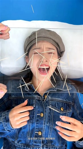 不眨眼挑战，这也太难了吧 #fblifestyle #办公室游戏 #看一遍笑一遍 #fyp #funny #搞笑 | 哇哈哈 Wahaha