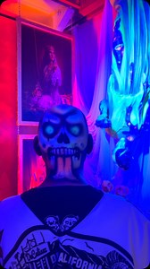 10K reactions · 80 comments | Here’s another dope art installation made by un Mexicano..Fosil!  Go check it out at the L.A County Fair Flower & Garden display, the first to send me a pic in front of it will get a care pkg!  #Muertos #Art #Arte #Installation #FosilMuralista Artist: @fosilmuralista | Los Muertos "DeCalifornia" | Facebook