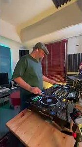 DJ Papa Beard part 1 #raveathome #dj #techhouselovers