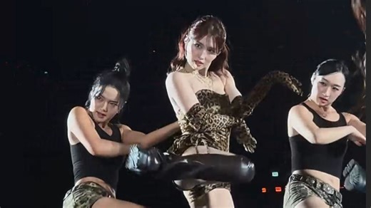 4K【momo】主人‼️ 竖屏Solo直拍 'Move like that' 主舞大人momo酱 Twice 平井桃 世巡 HK 12/07