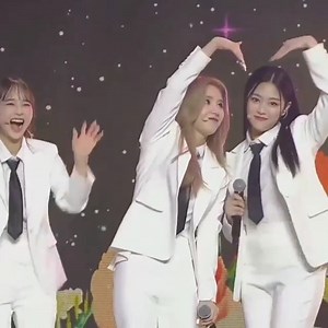 LOONA 'Dance On My Own' (ON WAVE & Concert) | ᴅᴀɪʟʏ ᴋᴘᴏᴘ sᴏɴɢs