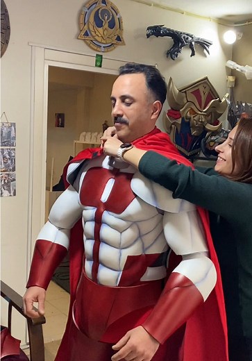 Omni-Man Cosplay Transformation Using EVA Foam