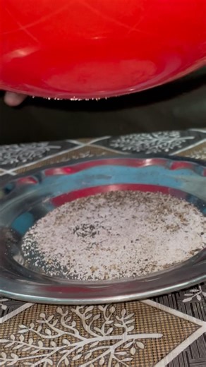 Without Touch Salt & Pepper Separation 😳 Physics Experiment ⚡ #shorts #hirdeshcareerinstitute