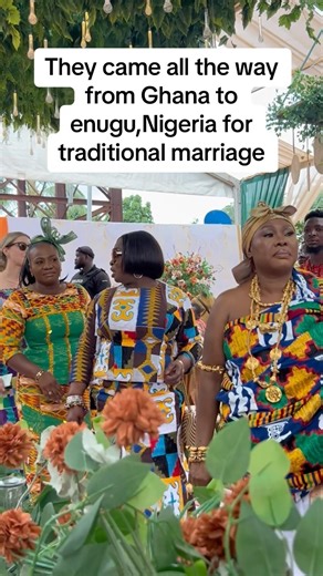 Ghanaian moms representing our beautiful culture in Nigeria 🇬🇭 🇳🇬 #viraldance #dance #danceghana #culture #kentecloth #adowa | Dance Ghana