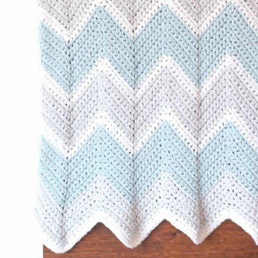 Chevron Crochet Baby Blanket Pattern - Easy Crochet Patterns