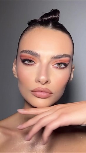 Makeup and Hair Styling Tutorial with MAC Cosmetics