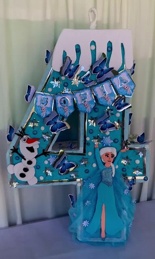 Piñata de Frozen con Elsa y Olaf - ¡Diviértete!