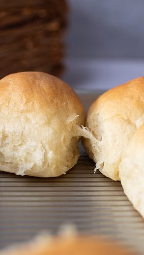 5.4K views · 80 reactions | The recipe that always makes #1 on the Thanksgiving list… This is my go-to method for perfect holiday rolls with zero mess same day!  Plus, this @zagg Kickstand Case and XTR5 screen protector has made all my kitchen prep that much easier for hands free baking and little helpers running around. 﫠 ➡️ Comment LINK for this no-fail family roll recipe + 20% off my favorite @zagg accessories with code Lori20 | Lo’s Kitchen | Facebook