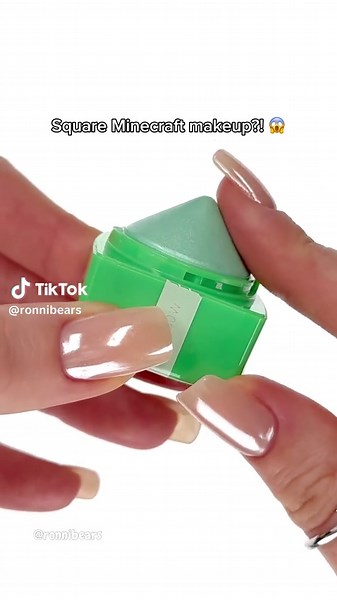 Understanding the Triangle in Minecraft Build Design