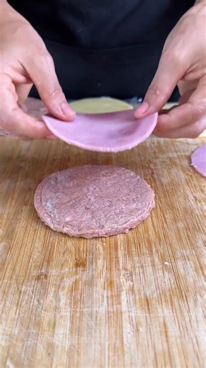 Fried burger snack without dough: easy low-carb no-bun recipe | YumMakers