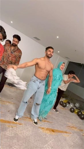 Body show 🤓 with muscles