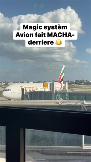 Magic System les vieux pères , voilà avion qui fait MACHA-derriere 😂😂😂#LeBossNestPasMechant #2Sans24 #fypシviralシ2025 #SansReculer #humour #humourdujour #humorviral #fypシ゚viralシfypシ゚viralシalシ #viralfypシ #viralreelsシ #viralreelschallenge #viralvideochallenge #viralvideoシ #comédie #standup #standupcomedy #funny #improv #crowdwork #teacher #explore #reels #memesdaily #comedian #theblindside #blagues #reaction #accents j’ai aucun droit sur cette chanson | Zebal Traoré officiel