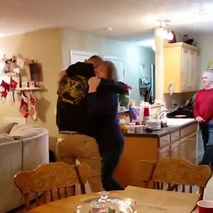 SOLDIER SURPRISE: This mother thought she would be spending the holidays without either of her twin sons, who are both on active duty with the Marines. She was overjoyed when one of her sons arranged the best Christmas surprise. https://abcn.ws/2CqMz6L | ABC News