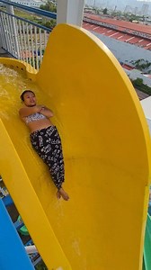 THAT WAS AN AWESOME 👌 DROP‼️ #waterpark #waterslides #WaterWorldCebu | Narel TV