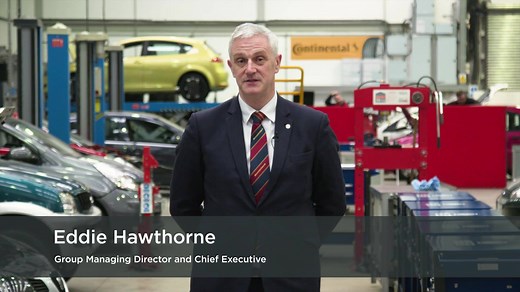 With an Arnold Clark apprenticeship, you get paid to learn. What's more, 91% of our apprentices go on to full-time employment with us. | Arnold Clark