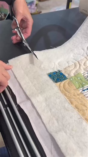 When (regularly) asked why I trim my quilts with scissors instead of a rotary cutter, the answer is — my ears just like it better. #soundon #asmr #satisfying #satisfyingsound #asongtosingfabric #ascrappylittlejoy | Pam Selkirk