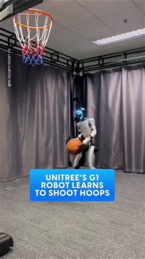 PRO Robots on Instagram: "Researchers at Hong Kong University of Science and Technology trained a Unitree G1 robot nicknamed Little Potato to play basketball. Follow us @pro_robots 🤖"