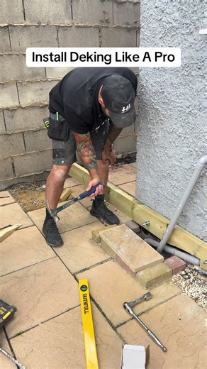 How To Install Deking Like A Pro ! #HomeImprovement #howto #likeapro #decking #pro