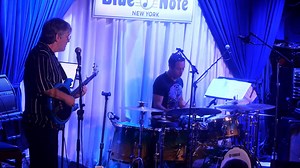 9.4K views · 204 reactions | 《Featured Artists》BEA Trio BÉLA FLECK EDMAR CASTAÑEDA ANTONIO SÁNCHEZ Performance at BLUE NOTE NEW YORKˊ˗ バンジョー、ハープ、ドラムのトップランナーが大集結。 世にもめずらしい編成のオールスター・トリオが、来月ブルーノート東京のステージに登場！ 5.28 wed., 5.29 thu., 5.30 fri. BLUE NOTE TOKYO https://www.bluenote.co.jp/jp/artists/bela-fleck/ | BLUE NOTE TOKYO | Facebook