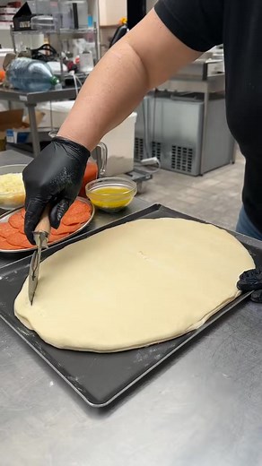 Easter Egg Pepperoni Pizza! A pepperoni pizza with a fun Easter twist 🐰🥚#fyp #tiktok #foryou #usa🇺🇸 | Carol Chafauzer