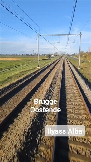 🔴 Vidéo inversée et accélérée | Nous sommes sur la ligne 50A entre #Brugge et #Oostende. Vidéo : Ilyass Alba © #sncb #nmbs #infrabel #railway #train #trainlovers #belgium #spotter #trainstation #trainmanager #lovejob #travelbytrain #livemyjobtraindriver #chemindefer #cheminot #railway #architecture #voyageentrain #mobility #belgianrail #internationaltrain #locomotive #trainlover | Ilyass Alba