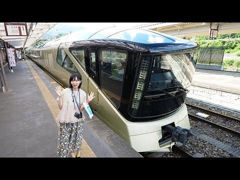 Japanese luxury cruise train Transuite Shikishima.