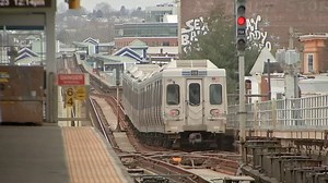 Man shot, injured on SEPTA train in Philadelphia after passenger attacked: Police