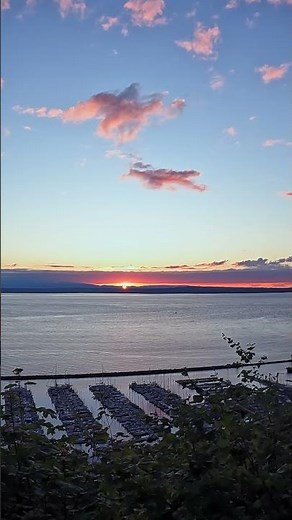 Hello Seattle, I am a Mountain Near - owl City