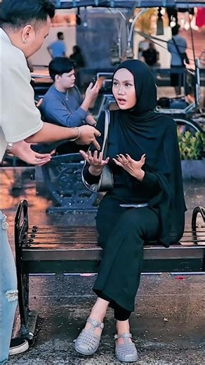 Money magic prank on beautiful women 😂😝 #shorts #trending #viral