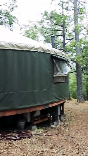 From city hustle to yurt bliss! 🌲🌿 #YurtLiving #PermacultureJourney #SimpleLifeJoy #MountainEscape #SustainableDreams #Reels | Living Big In A Tiny House
