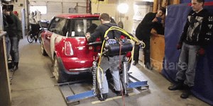 This Homemade Exoskeleton Can Lift a Mini Cooper