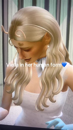 Glitching Arm in Sims 4: Viella's Human Form