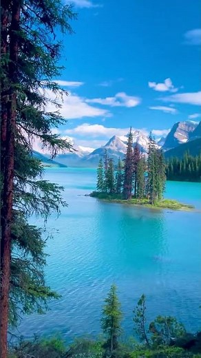 📍Spirit Island, Maligne Lake, Jasper National Park, Alberta, Canada