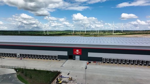 Our Midlands Super Hub officially opens today! Located in Daventry, Northamptonshire, the 53-acre site – the equivalent of 30 football pitches – takes its place as our largest automated parcels facility. It has the capability to process up to 90,000 items an hour, with each parcel taking just seven minutes to pass through the site’s sorting machines 📦💨 | Royal Mail