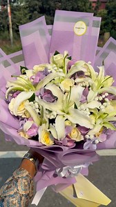 Premium fresh and artificial mixed bouquet 💐 ( mini version) | Flowers Pick